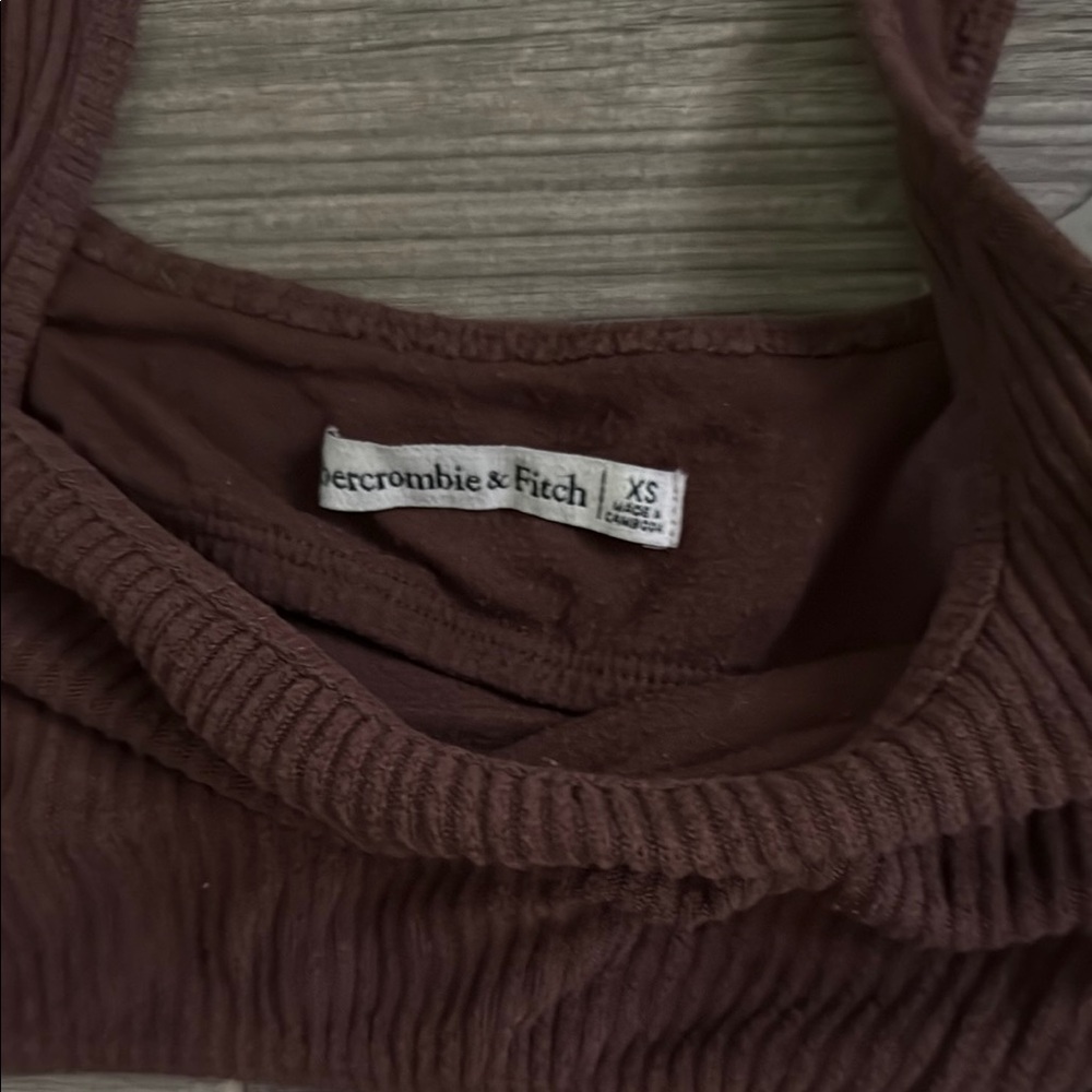 Abercrombie & Fitch Brown Ribbed Crop Top - Picture 2 of 3